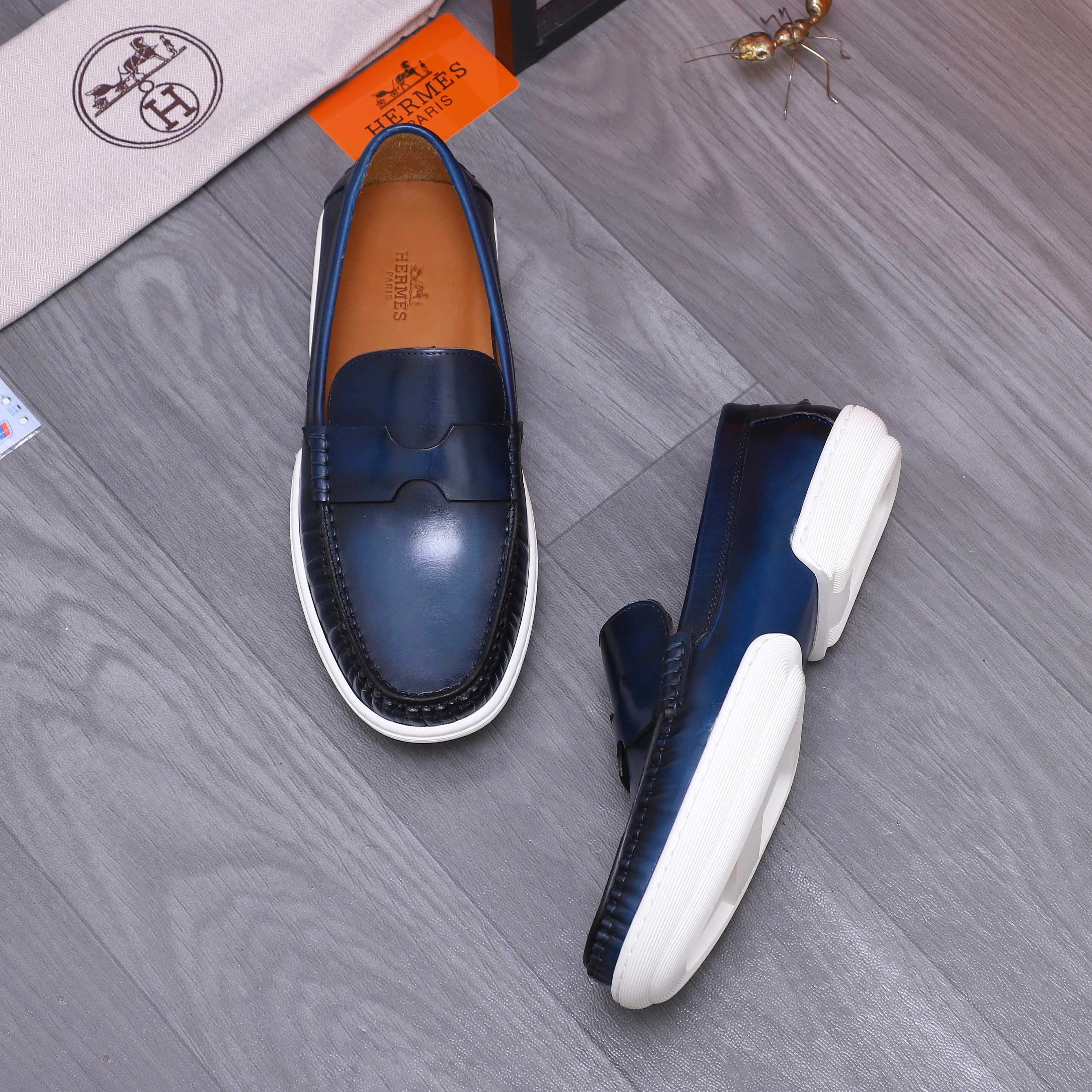 Men's shoes 💰500 Product trademark: HERMES "Hermes" casual slip-on leather shoes Regular size: 38-46 (45.46 custom-made, non-refundable) Product materials: Selected color-brushed cowhide upper, cowhide lining, original outsole